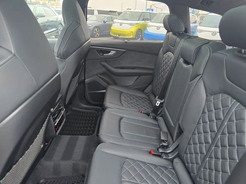 New 2026 Audi SQ7 Premium Plus AWD/4WD image 14