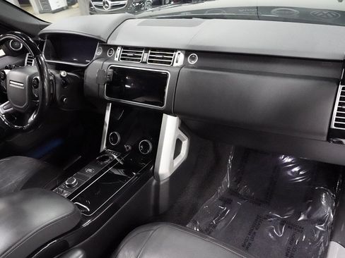 Used 2019 Land Rover Range Rover Supercharged AWD/4WD image 33