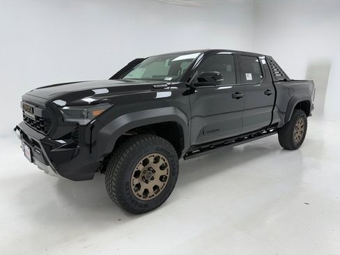 New 2026 Toyota Tacoma Trailhunter image 5