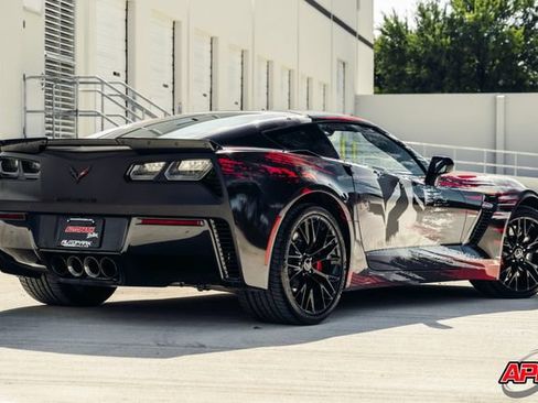 Used 2015 Chevrolet Corvette Z06 w/ 3LZ Preferred Equipment Group RWD image 39