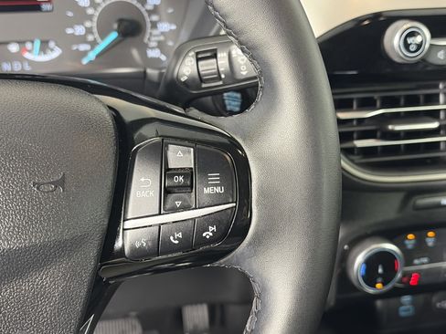 Used 2022 Ford Escape SE w/ Convenience Package image 32