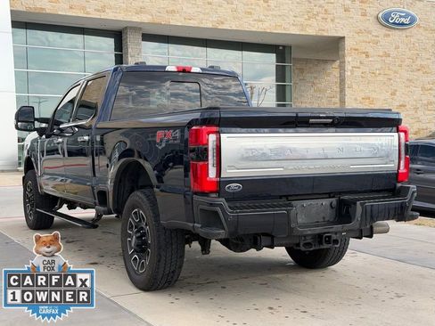 Used 2024 Ford F250 Platinum image 10