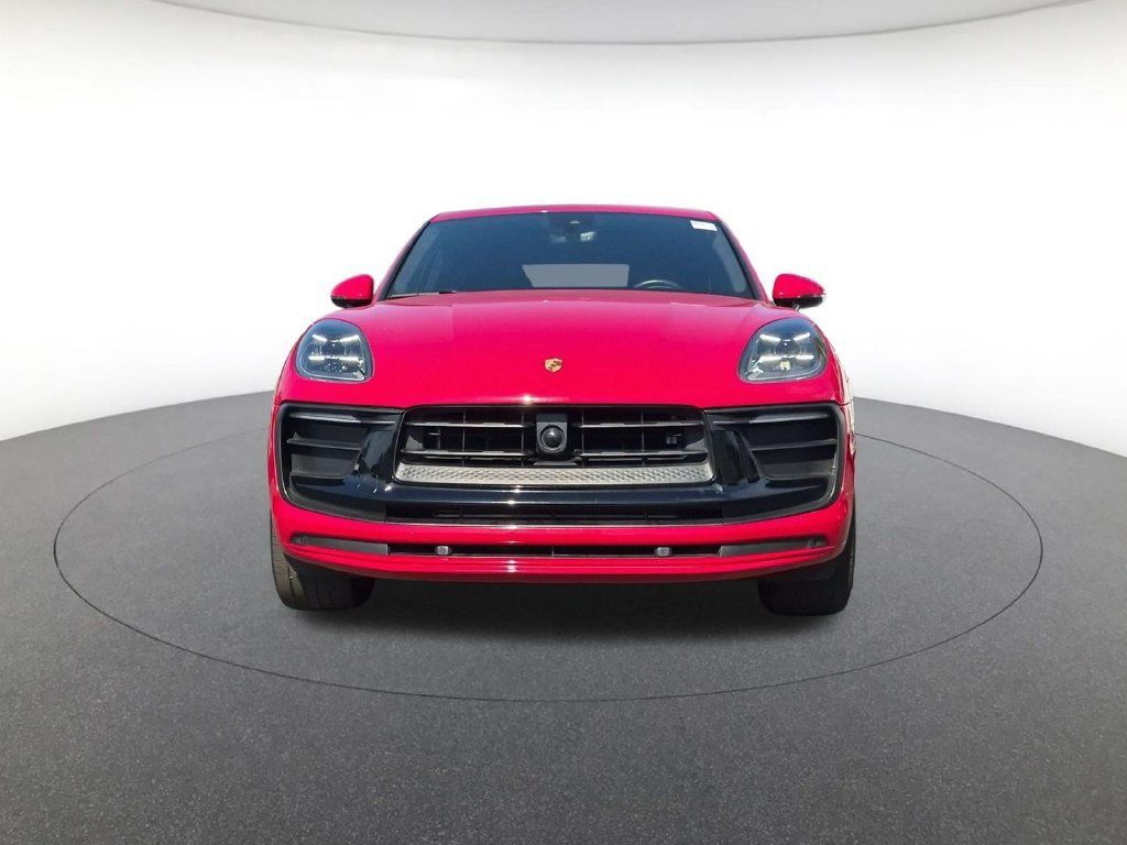 Used 2023 Porsche Macan Turbo AWD/4WD image 2
