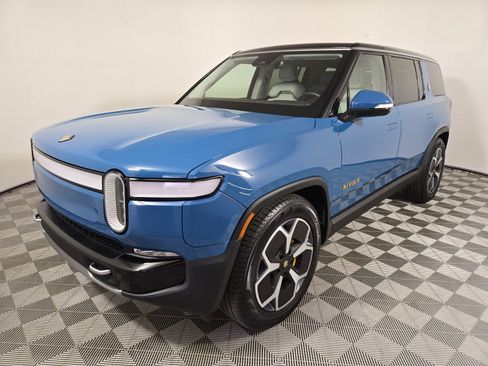 Used 2024 Rivian R1S Adventure AWD/4WD image 1