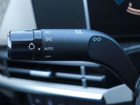 Used 2025 Hyundai Santa Fe SEL image 25