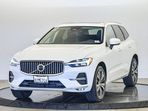 Certified 2022 Volvo XC60 B5 Inscription image 1