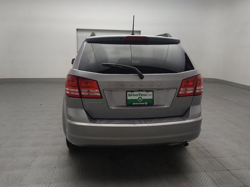 Used 2019 Dodge Journey SE FWD image 6