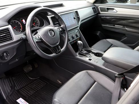 Used 2018 Volkswagen Atlas SE FWD image 3