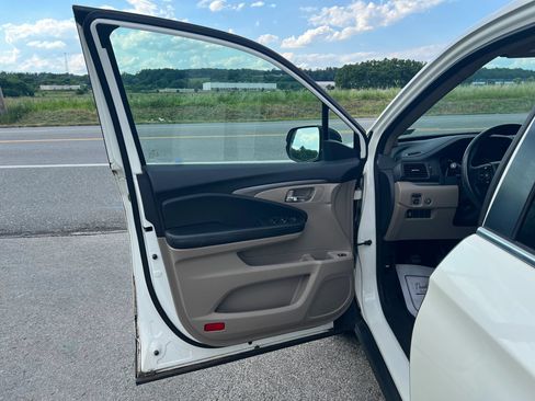 Used 2017 Honda Pilot EX-L image 14