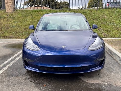 Used 2021 Tesla Model 3 Standard Range Plus image 2