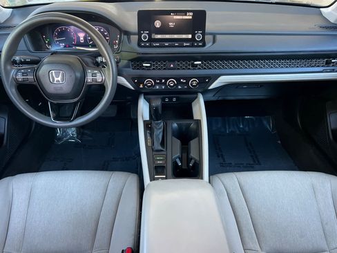 Used 2023 Honda Accord EX image 3