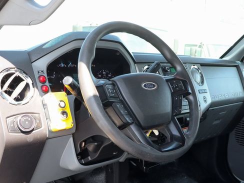 Used 2023 Ford F650 2WD Regular Cab Super Duty image 19
