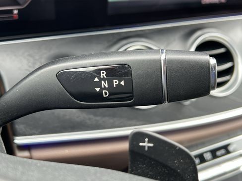 Used 2020 Mercedes-Benz E 350 Sedan image 26