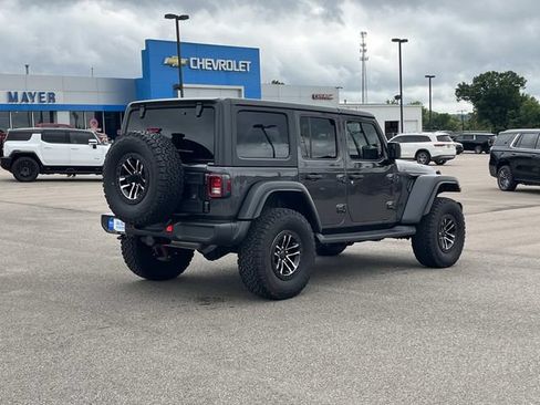 Used 2024 Jeep Wrangler Unlimited Sport AWD/4WD image 4