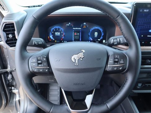 New 2025 Ford Bronco Sport Outer Banks w/ Outer Banks Tech Package+ AWD/4WD image 3