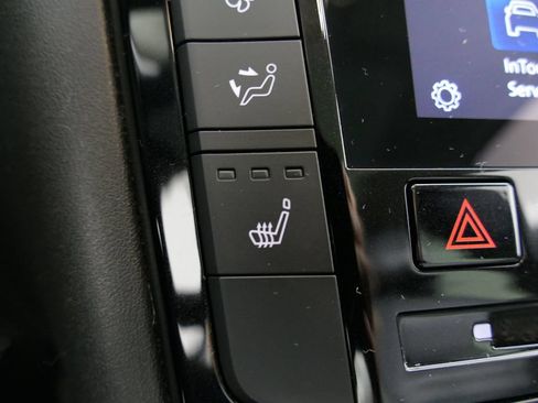 Used 2023 INFINITI QX50 Luxe AWD/4WD image 17