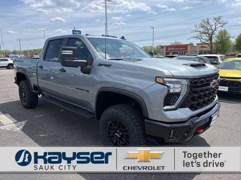 New 2026 Chevrolet Silverado 2500 ZR2 AWD/4WD image 1