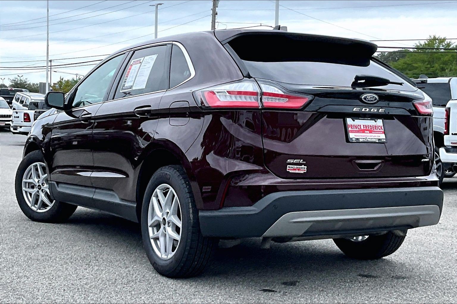 Used 2024 Ford Edge SEL w/ Convenience Package AWD/4WD image 9