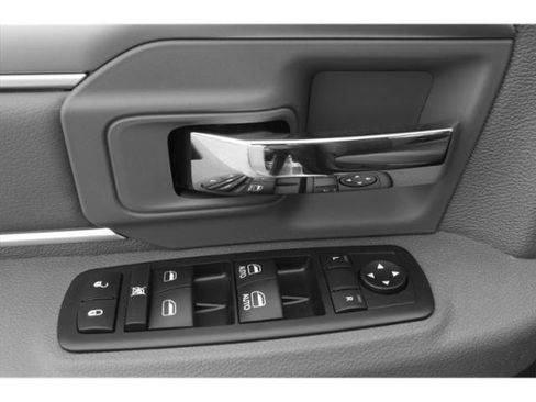 Used 2015 RAM 3500 Tradesman w/ Chrome Appearance Group image 23