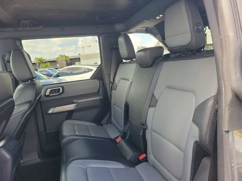 Used 2023 Ford Bronco Everglades AWD/4WD image 8