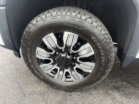 Used 2025 GMC Sierra 2500 Denali w/ Denali Reserve Package image 7