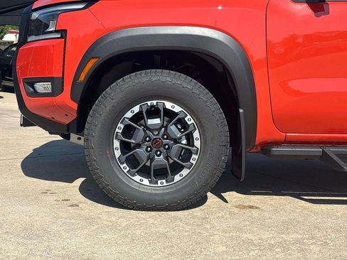 New 2026 Nissan Frontier PRO-4X w/ Pro-4x Convenience Package AWD/4WD image 5