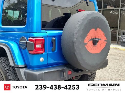Used 2022 Jeep Wrangler Unlimited Rubicon w/ Xtreme Recon 35" Tire Package AWD/4WD image 18