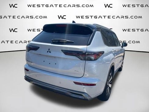 Used 2025 Mitsubishi Outlander SEL FWD image 7