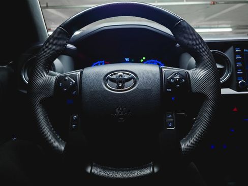 Used 2023 Toyota Tacoma TRD Sport w/ Technology Package RWD image 23