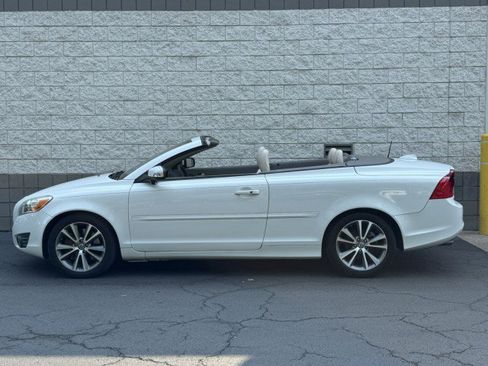 Used 2012 Volvo C70 T5 w/ Climate Pkg FWD image 13