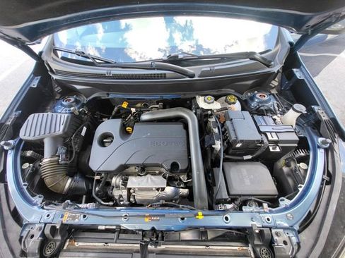 Used 2024 Chevrolet Equinox LT w/ LPO, Floor Liner Package FWD image 10