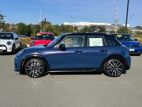 New 2026 MINI Cooper S image 2