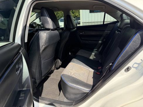 Used 2017 Toyota Corolla SE FWD image 6