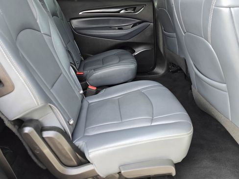 Used 2024 Buick Enclave Premium image 29