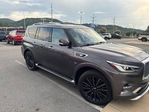 Used 2019 INFINITI QX80 Limited w/ All-Season Package AWD/4WD image 3