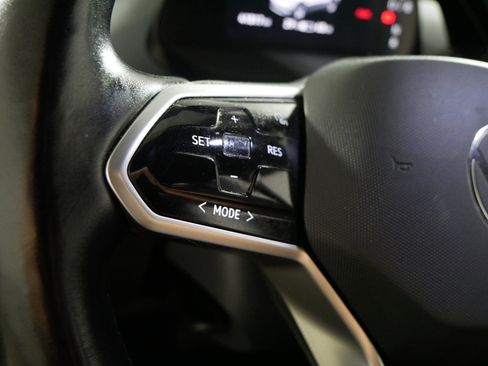 Certified 2021 Volkswagen ID.4 Pro image 27