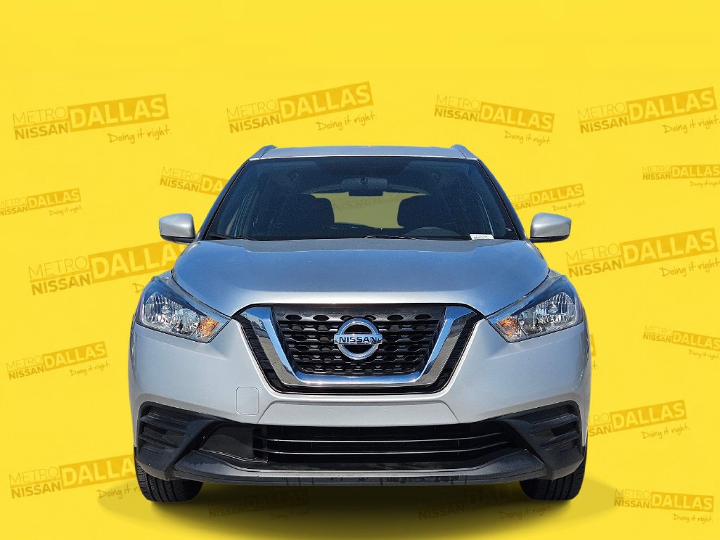 Certified 2019 Nissan Kicks SV FWD image 2