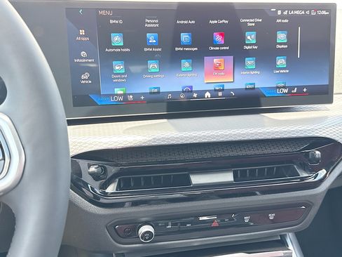 New 2026 BMW 330i Sedan w/ M Sport Package RWD image 27
