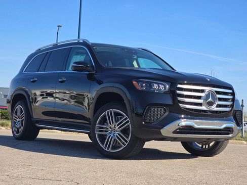 New 2026 Mercedes-Benz GLS 450 4MATIC image 2