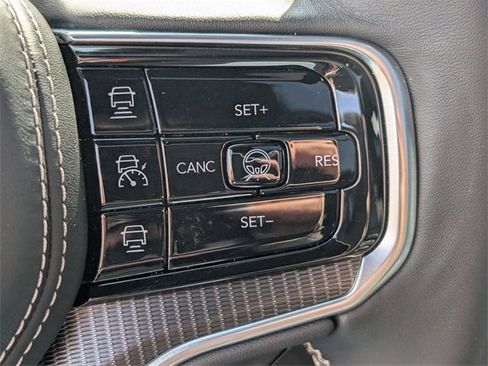 New 2026 Jeep Grand Wagoneer Summit image 16