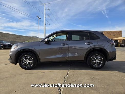 Used 2023 Honda HR-V EX-L image 3