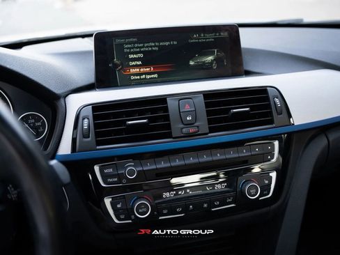 Used 2017 BMW 330i xDrive Sedan image 7