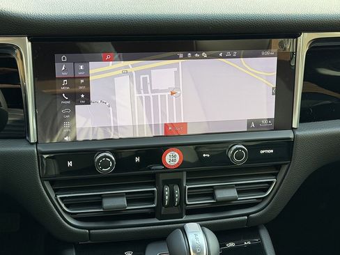 New 2026 Porsche Macan S image 15