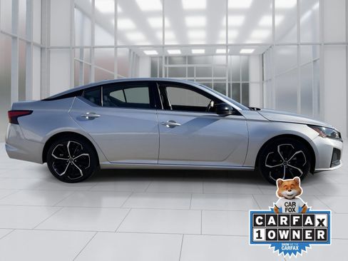 Certified 2023 Nissan Altima 2.5 SR FWD image 7