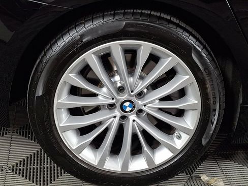 Used 2023 BMW 530i xDrive w/ Premium Package AWD/4WD image 11