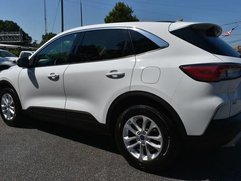 Used 2020 Ford Escape SE FWD image 29