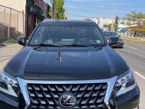 Used 2022 Lexus GX 460 Premium w/ Premium Package AWD/4WD image 14
