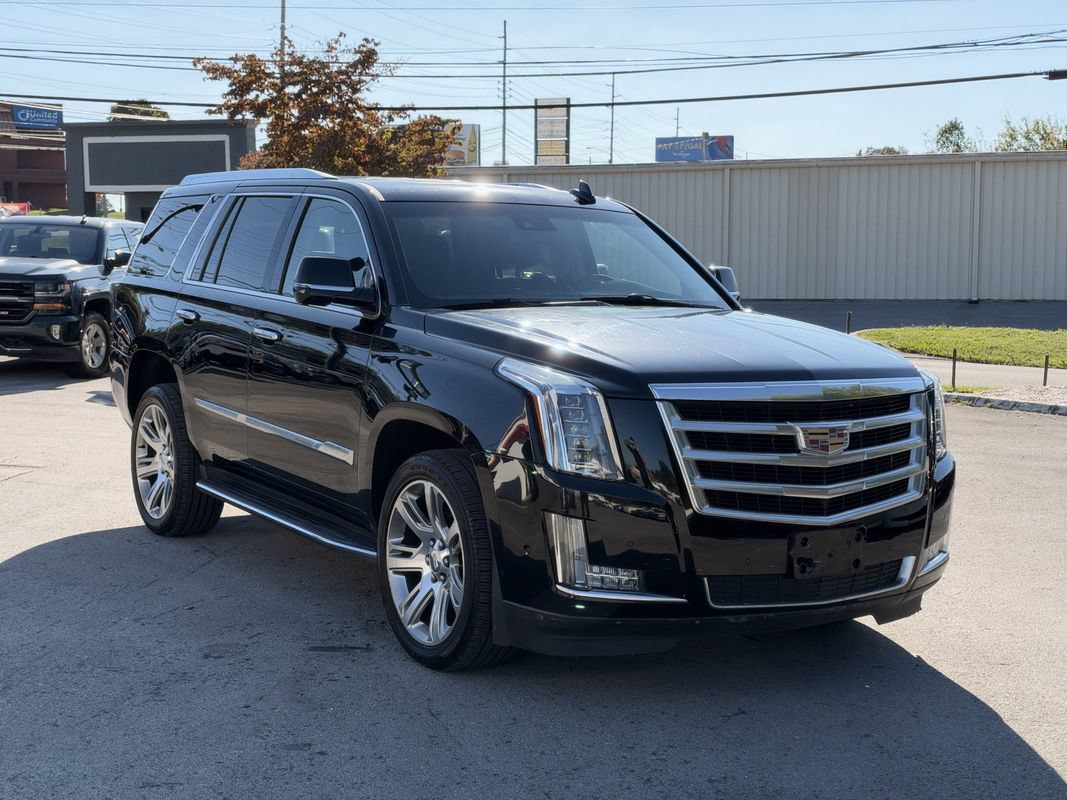 Used 2019 Cadillac Escalade Luxury AWD/4WD image 8