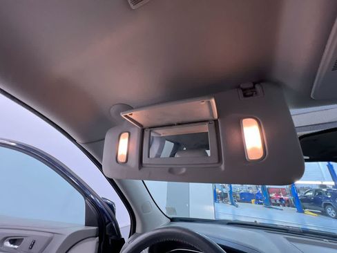 Used 2016 GMC Acadia SLT FWD image 33