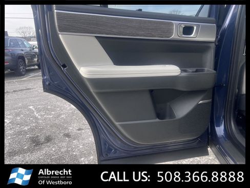 Used 2025 Hyundai Santa Fe Limited image 15